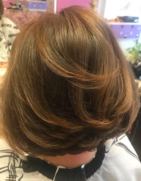 Stufenschnitt Wien – Brauner gestufter Bob bei Hairstudio Tanja